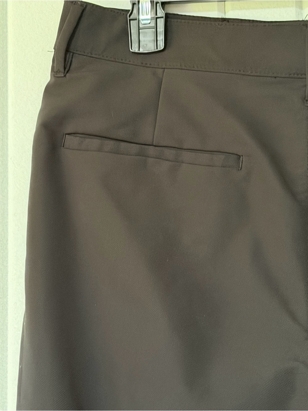 Banana Republic Men's Black Golf Pants - Picture 4 of 5